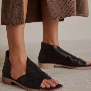 Free People - Sun Valley Sandals - Size 8.5 - Black